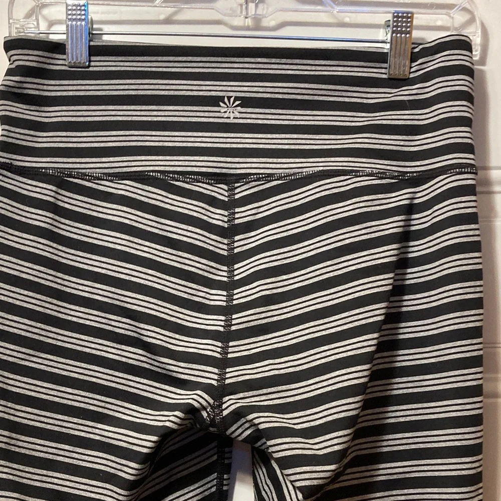 Athleta‎ Capris M